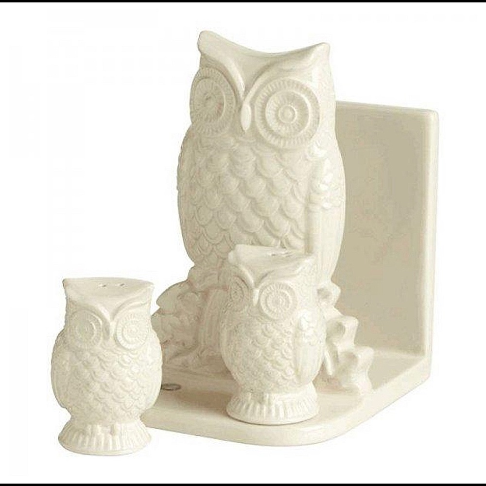 Owl Napkin Holder With Salt & Pepper Shakers